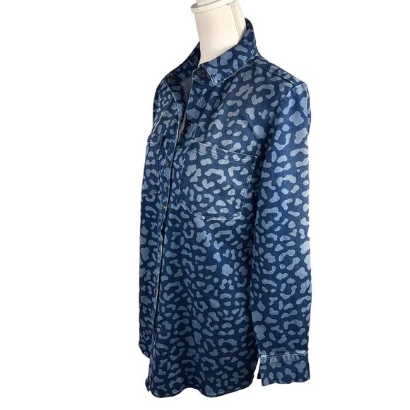 G.I.L.I. Cheetah Print Denim Button Front Shirt Small - Picture 3 of 10